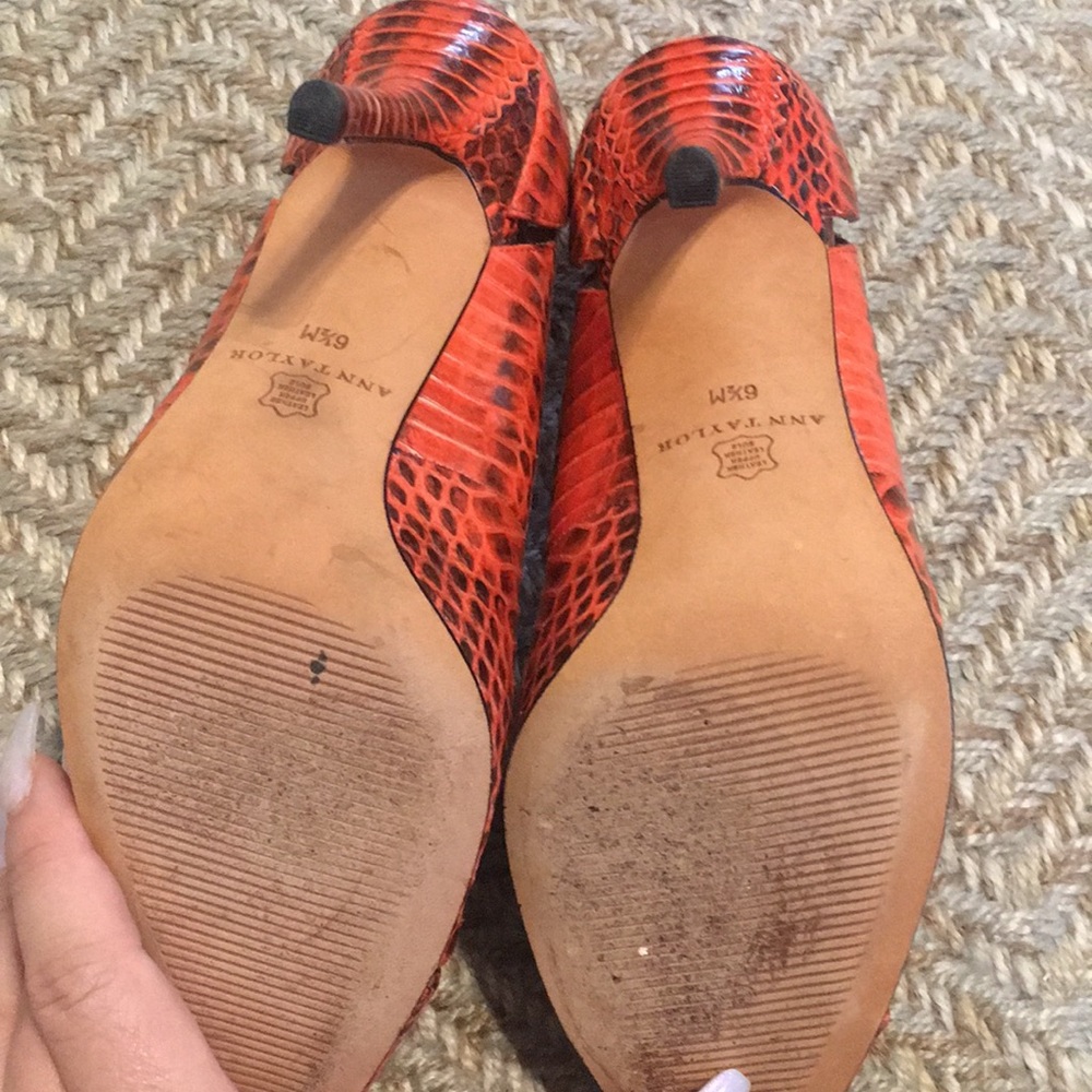 Faux snake skin pumps - Picture 4 of 4